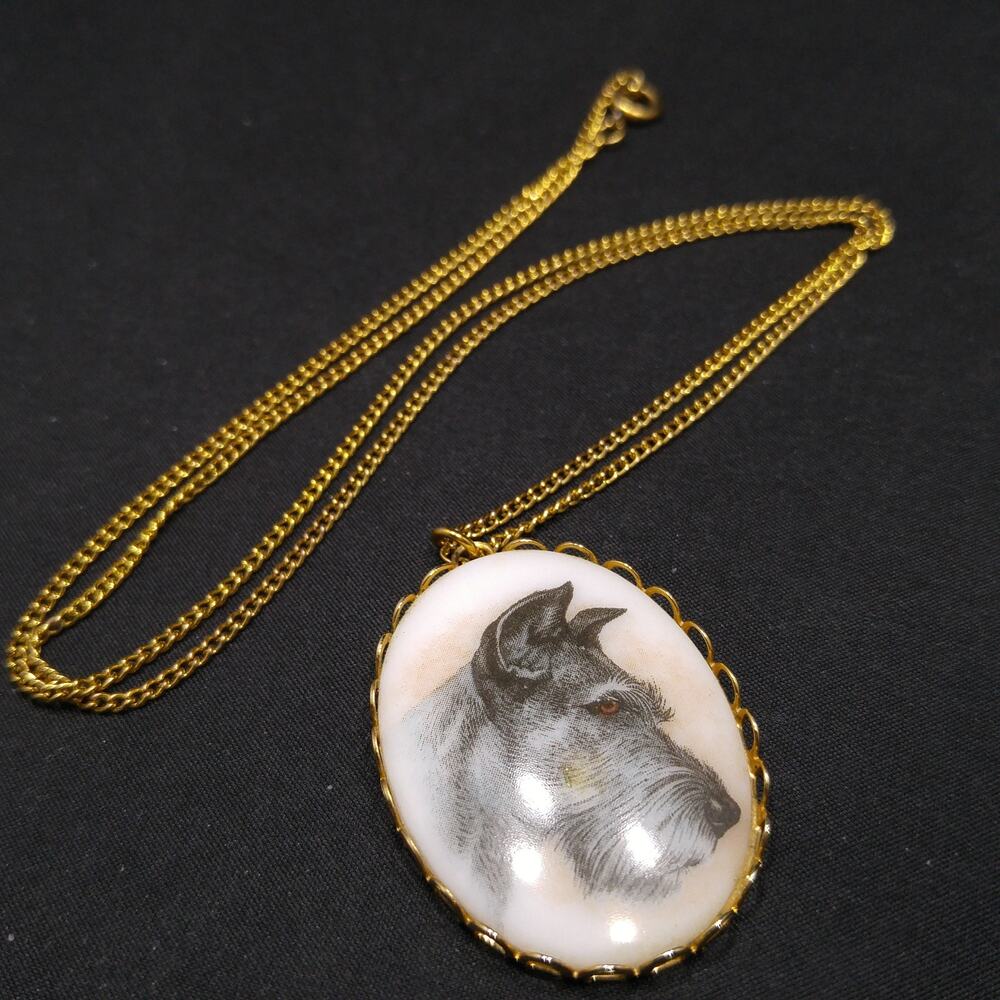 1960s Schnauzer Dog Pendant Necklace Ceramic Portrait Gold Tone Vintage Jewelry - Picture 10 of 10